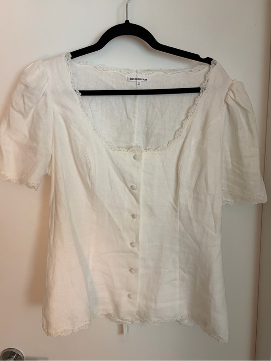 Reformation Tops - Reformation Cream Scoop Neck Linen Button-Up Blouse